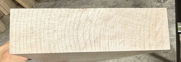 Neck Blank-# 17612—4A Grade Red Leaf Flame Maple Qtr-Sawn 27.50”x4”x1.10” - Image 4